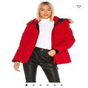 NWOT Chelsea Parka with Removable Fur Ruff